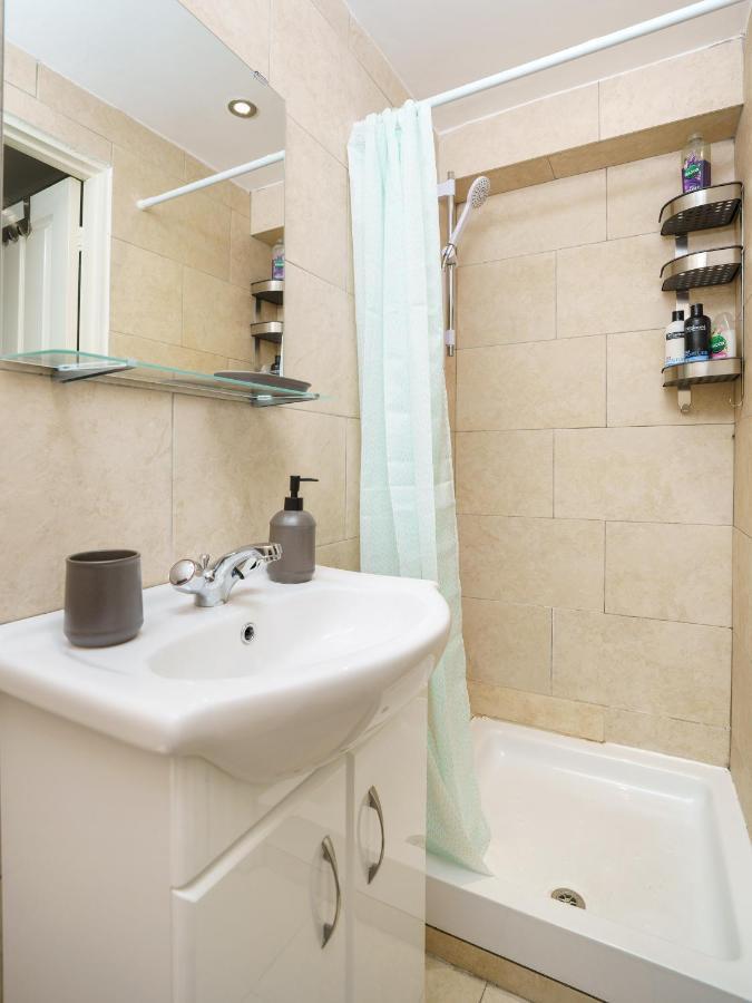 Kensington Nest Serviced Studio 2 Londra Esterno foto